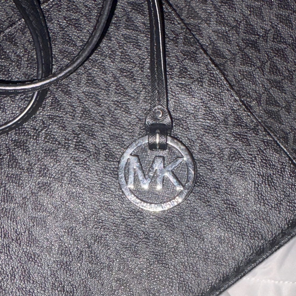 Michael Kors Black Signature Logo Tote with MK Charm - Picture 2 of 5